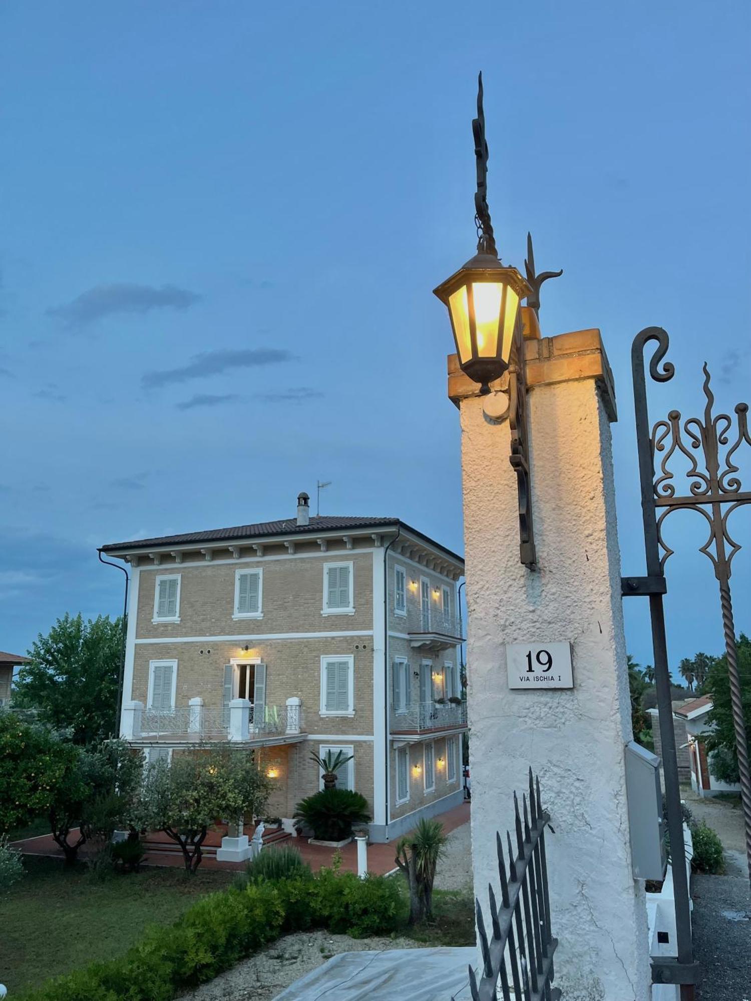 Villa Francesca Luxury Grottammare Esterno foto